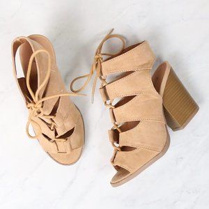 Qupid Summer Nights Tan Cut Out Laced Up Block Heel Sandals Sz 10